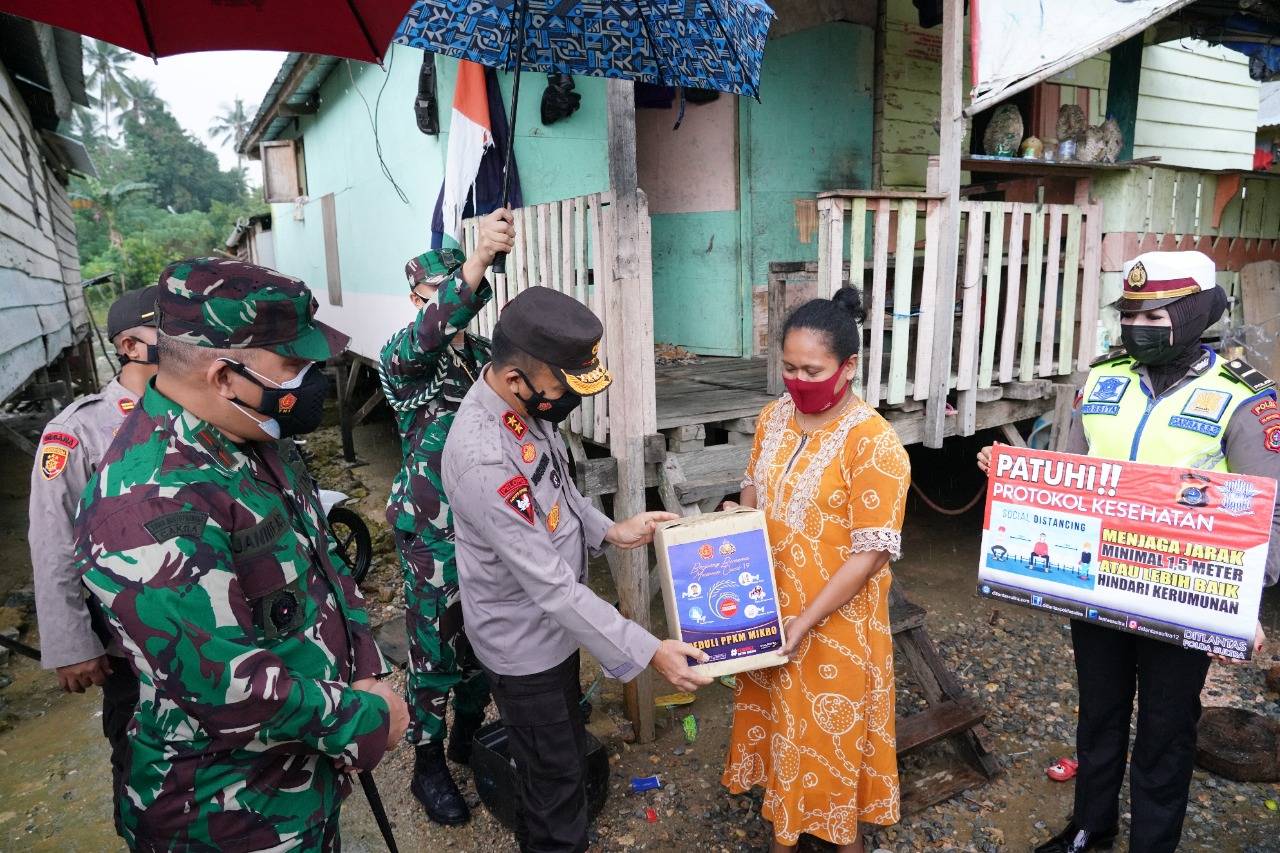 Jajaran Kodim Sb Bersinergi Bantu Penanganan Covid