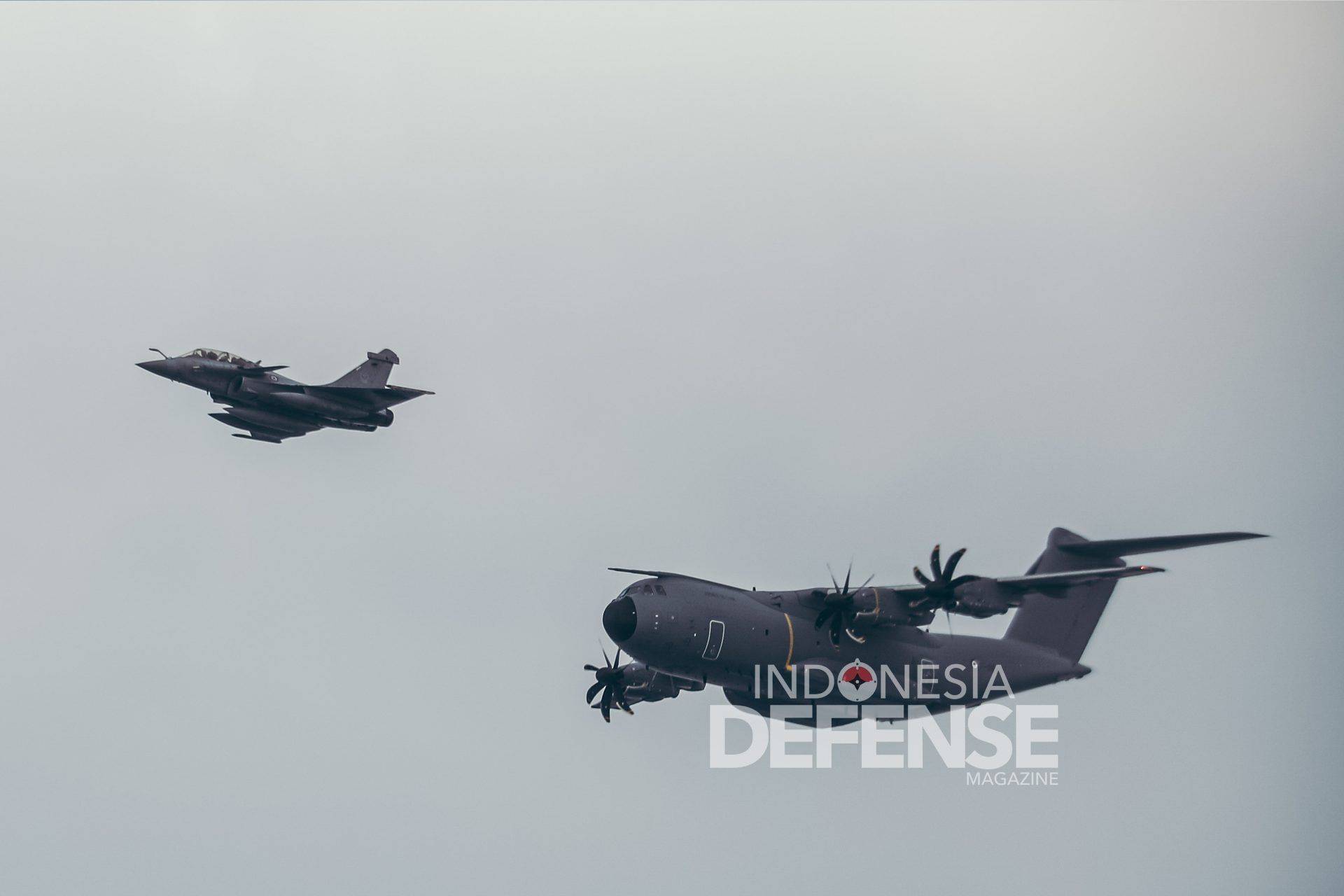 Joyflight Pegase Jet Tempur Rafale Dan A M Unjuk Aksi Di Langit