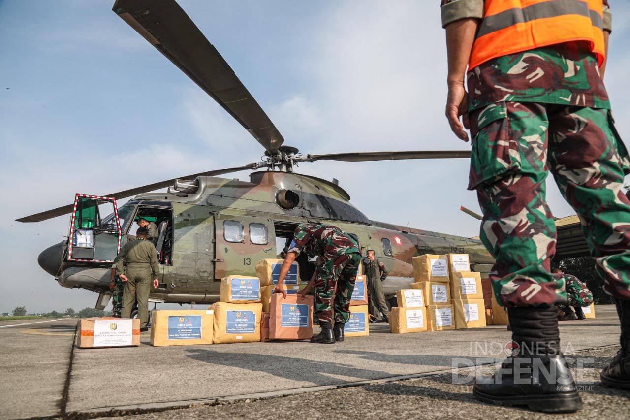 TNI AU distribusi logistik cianjur