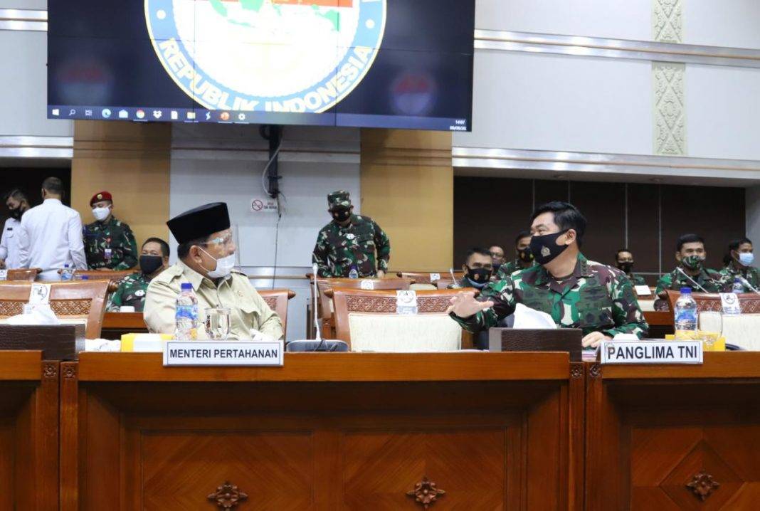Panglima TNI Bersama Menhan Melaksanakan Rapat Kerja Dengan Komisi I DPR RI