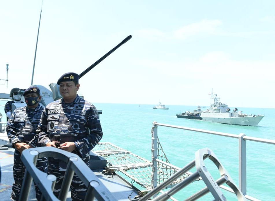 Jelang HUT TNI Ke-75, Koarmada I Gelar Latihan Manuver di Laut Jakarta