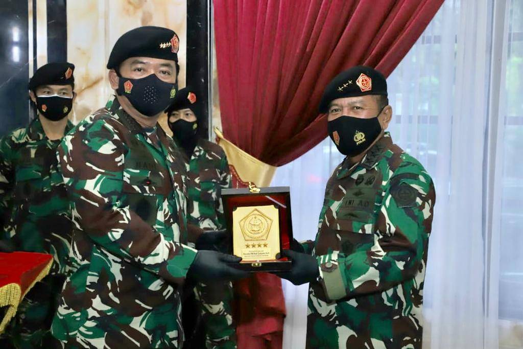Panglima TNI Pimpin Penyerahan Jabatan Kasum dan Sertijab Asrenum