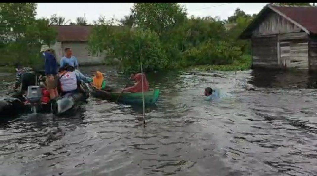 Kopaska TNI AL Jangkau Daerah Terisolir Banjir Kalsel