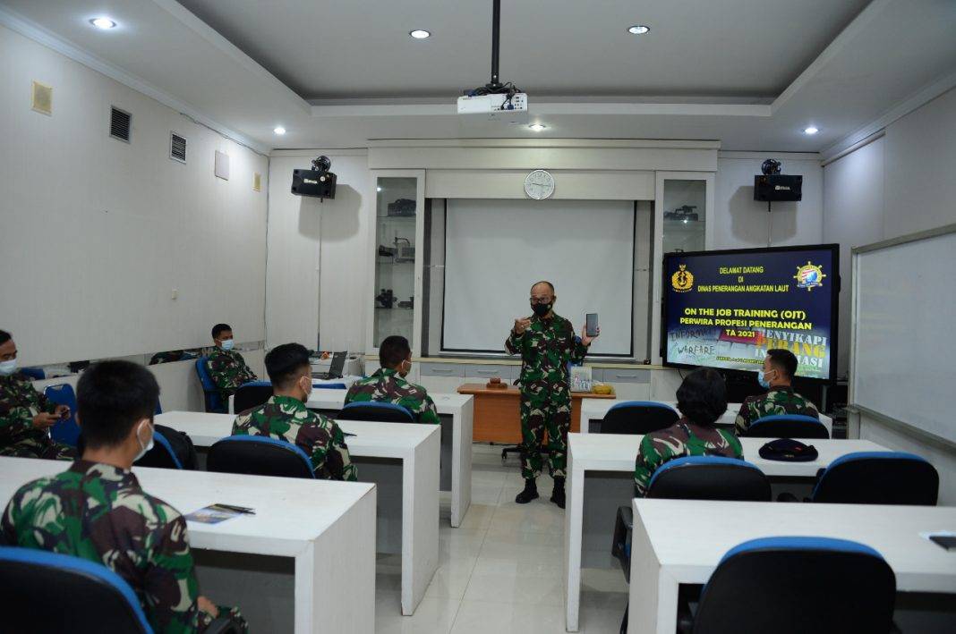 OJT Tingkatkan Profesionalitas Perwira Penerangan TNI AL