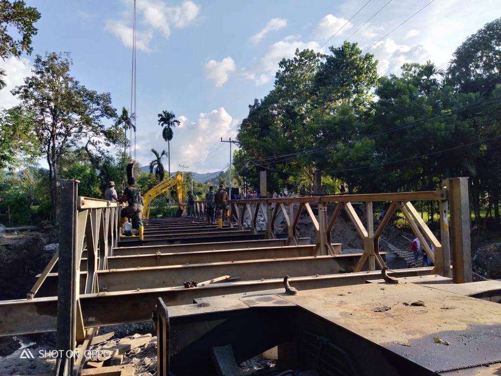 Jembatan Telah Terpasang, Warga Desa Bolo-Rade Puji Respons Cepat TNI AD