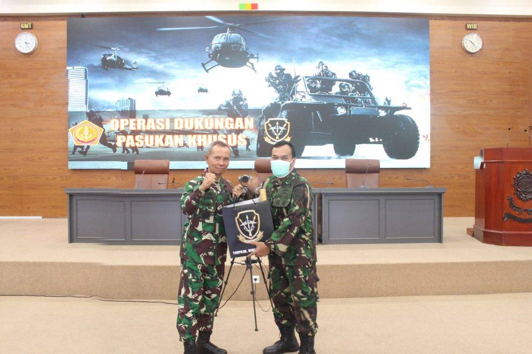 Dankoopssus TNI Beri Pembekalan Kepada Pasis Sesko TNI