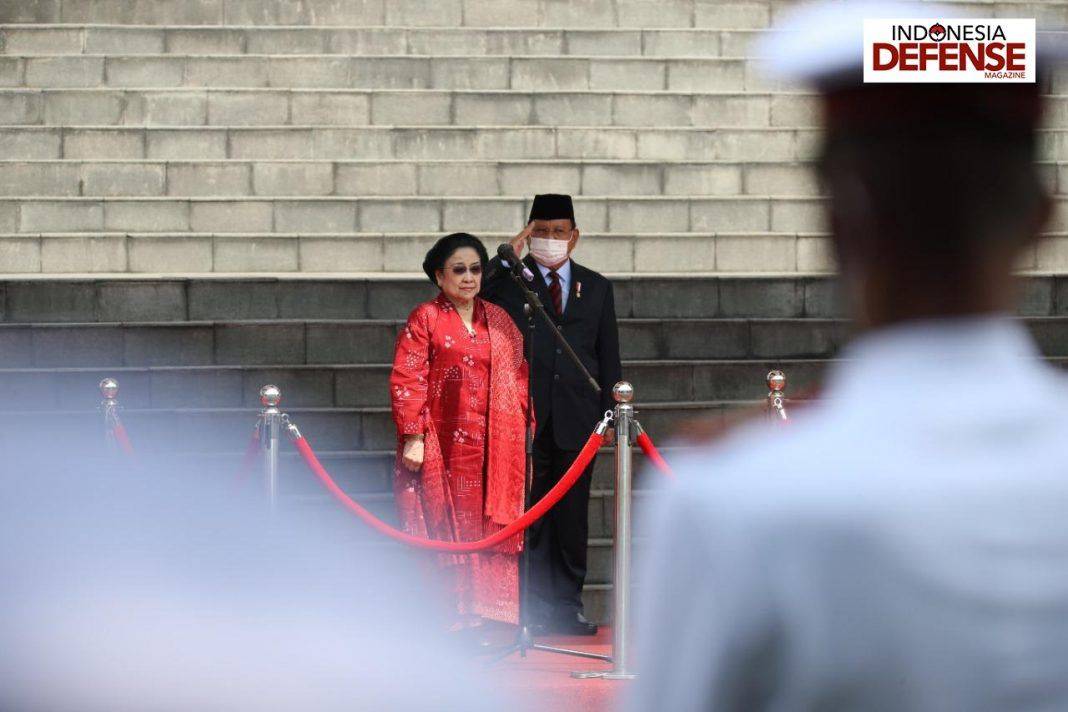 Megawati Terima Gelar Kehormatan Ilmu Pertahanan Bidang Kepemimpinan Strategik
