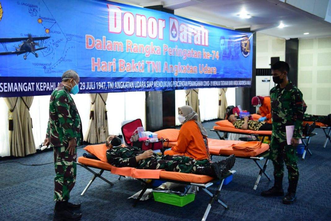 Hari Bakti TNI AU Ke-74 Mabesau-PMI Jakarta Gelar Donor Darah