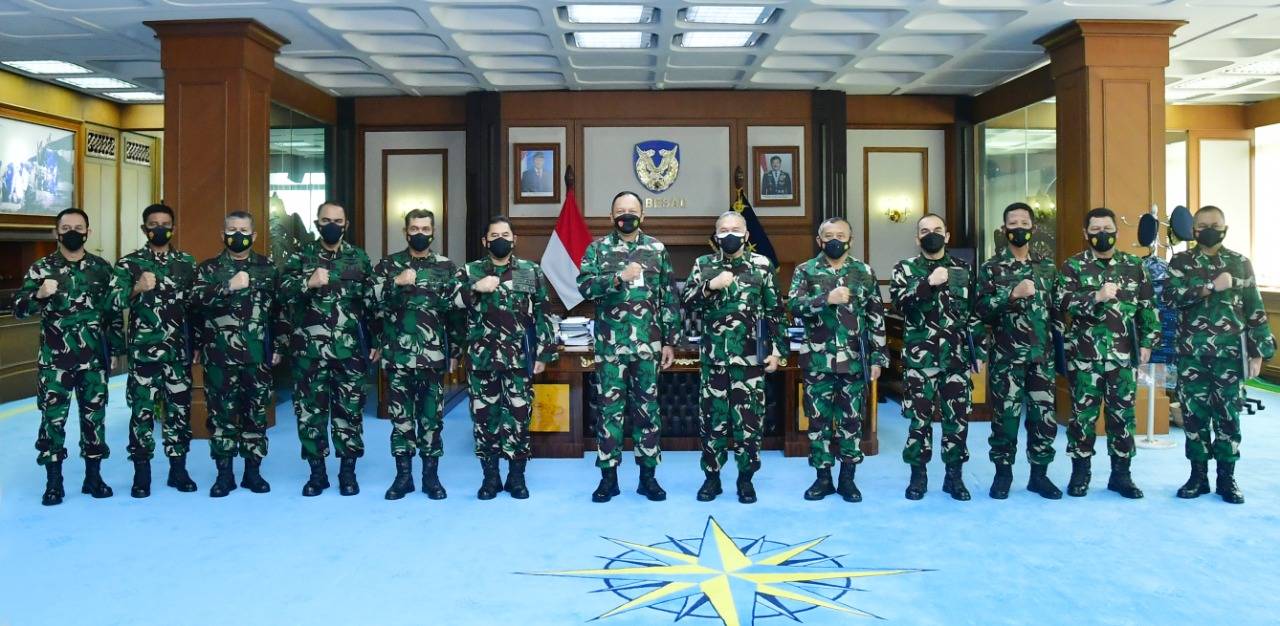 Ksau Terima Laporan Kenaikan Pangkat 12 Pati Tni Au