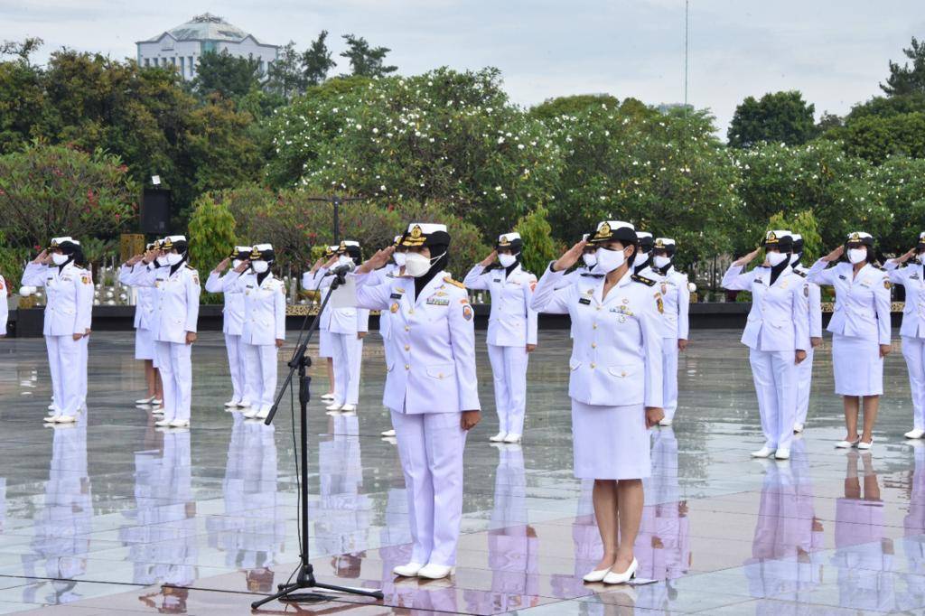 Kenang dan Teladani Jasa Pahlawan, Korps Wanita TNI AL Ziarah ke TMPN Kalibata