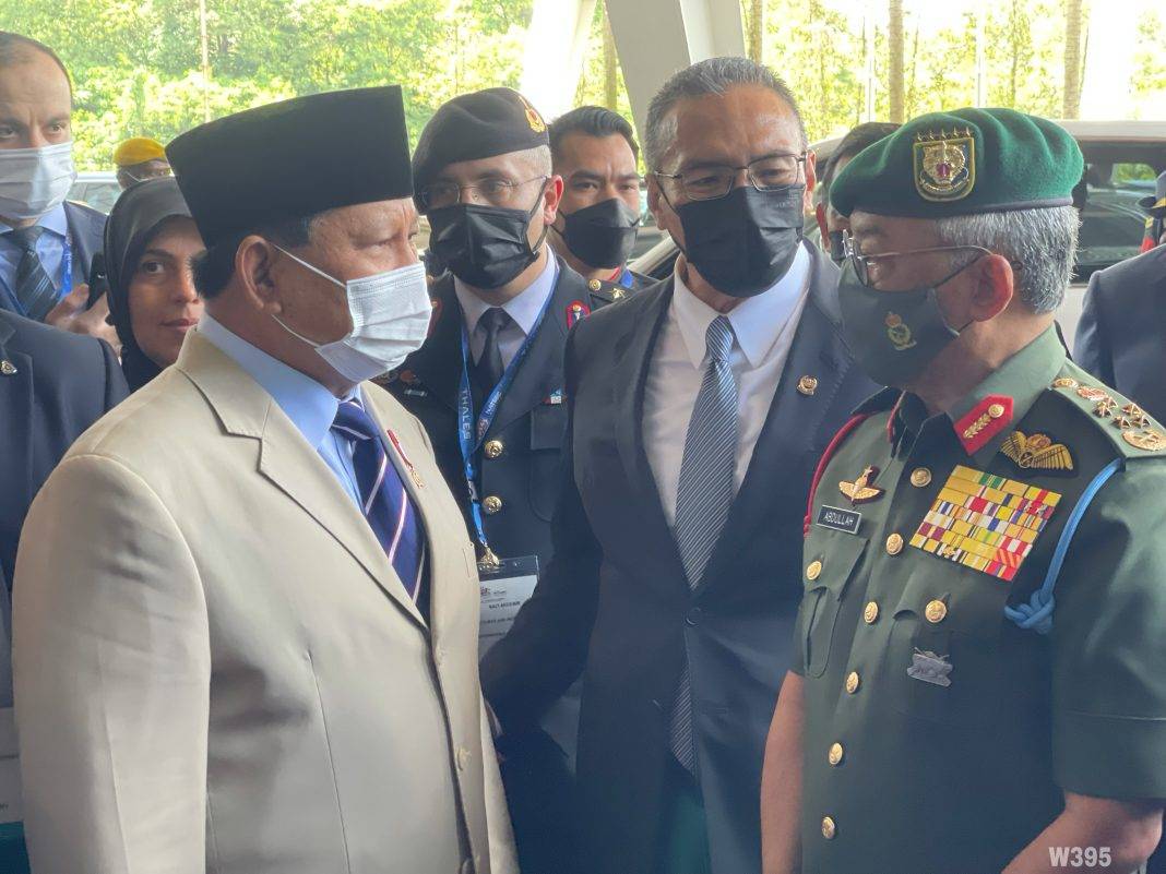 Menhan Prabowo Temui Raja Malaysia Sultan Abdullah