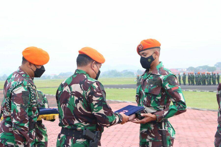Dankopasgat Pimpin Upacara Pelantikan Kenaikan Pangkat 28 Prajurit