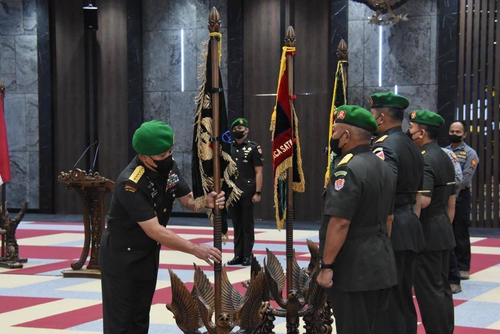 KSAD Pimpin Serah Terima Enam Jabatan Strategis Angkatan Darat di Mabesad