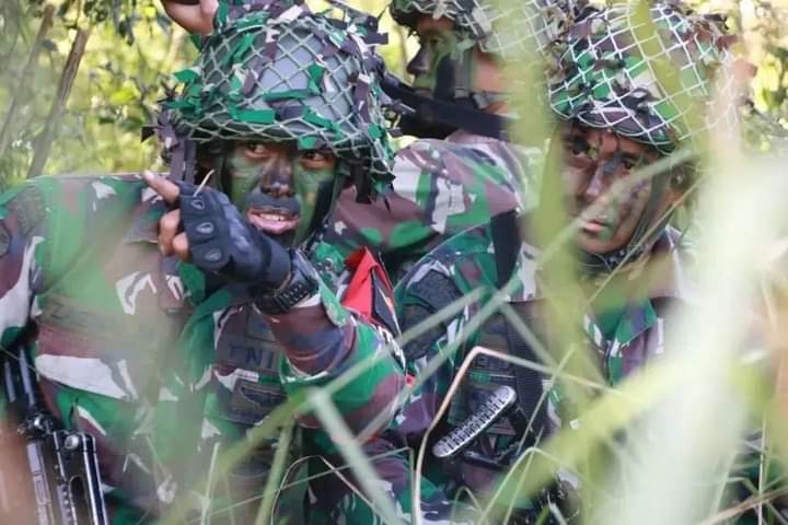 Batalyon Infanteri (Yonif) Para Raider 330/Tri Dharma Kostrad menggelar Latihan Taktis Tingkat Kompi (Lattis Ki) di daerah latihan Kamojang Garut