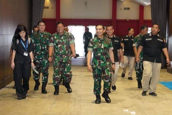 Kapuspen TNI Tinjau Lokasi Indo Defence 2022 di JIExpo Kemayoran