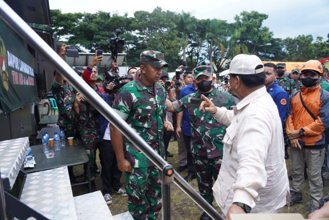 KSAD Dampingi Menhan Prabowo Tinjau Dapur Lapangan TNI AD di Cianjur