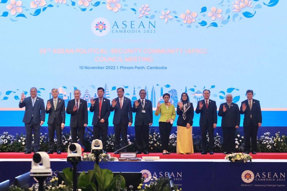 Pertemuan APSC ASEAN ke-25