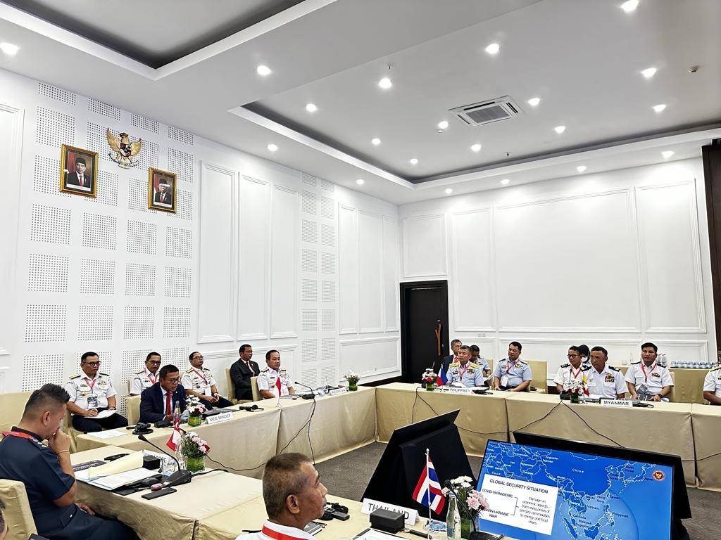 Wamenhan Bahas Isu Keamanan Laut di ASEAN Coast Guard Forum