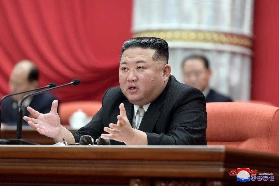 Kim Jong Un Ungkap Rencana Tingkatkan Kekuatan Militer