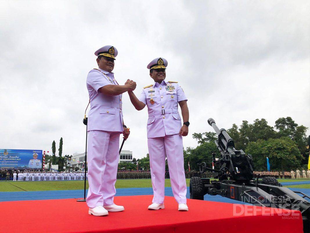 Panglima TNI Laksamana TNI Yudo Margono bersama KSAL Laksamana TNI Muhammad Ali