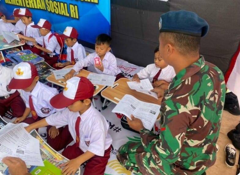 Satgasduk Murai Sakti II TNI AU Dampingi Kegiatan Belajar Anak Korban Gempa Bumi Cianjur