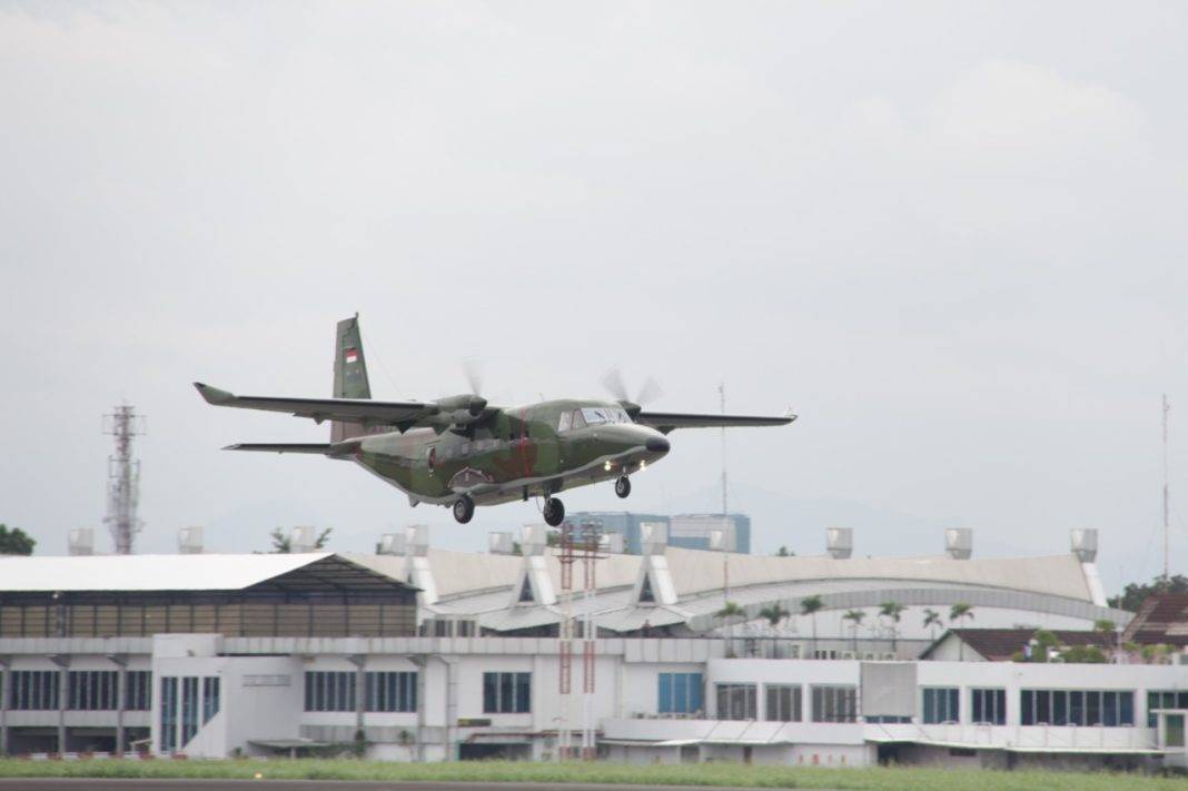 Skadron Udara 4 TNI AU Tambah Kekuatan Angkut dengan NC212i Produksi PTDI