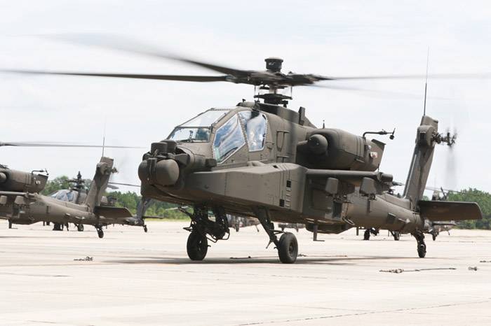Helikopter Apache AH-64E