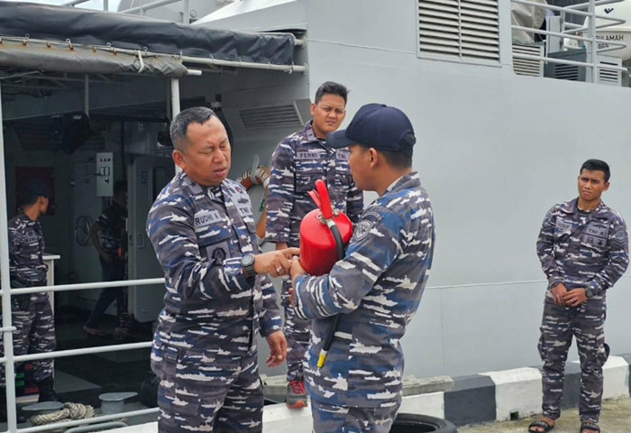 Laksamana Pertama TNI Rudhi Aviantara