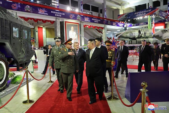 Kim Jong Un, Sergei Shoigu