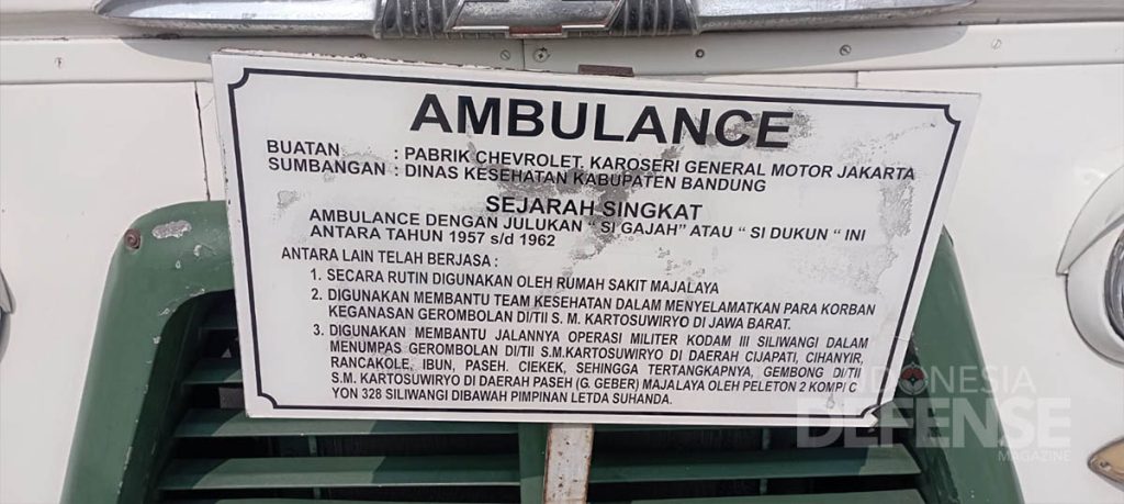 Ambulans "Si Gajah" atau "Si Dukun"