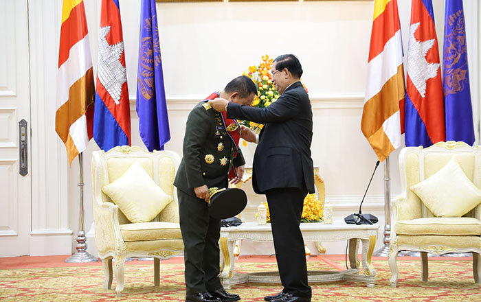 Dudung Abdurachman dan Hun Sen