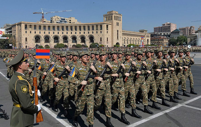 Angkatan Bersenjata Armenia.