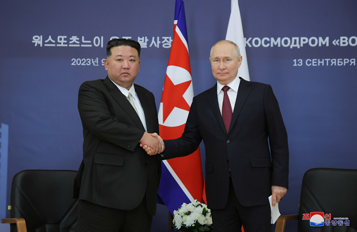 Kim Jong Un dan Vladimir Putin