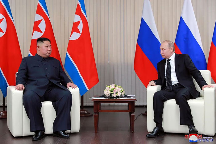 Kim Jong Un dan Vladimir Putin