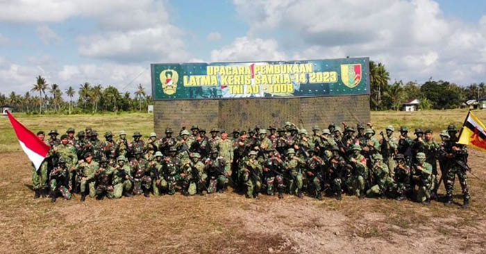 TNI AD Dan Tentara Darat Diraja Brunei Gelar Latma Keris Satria-14 ...