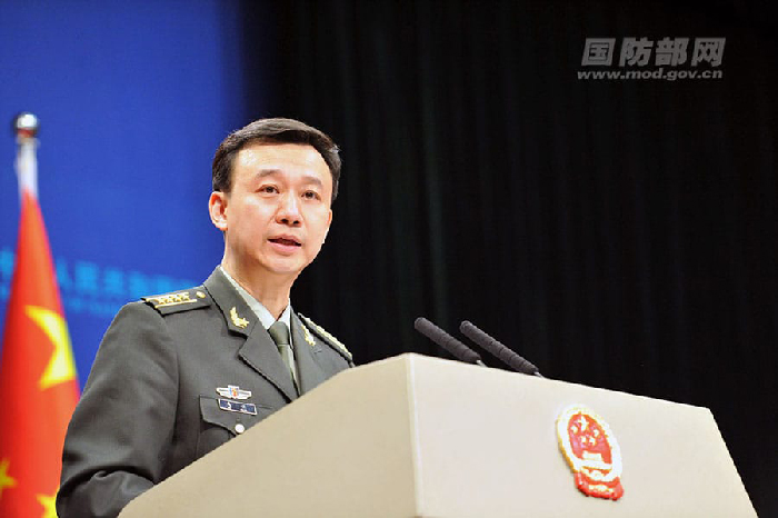 Juru bicara Kementerian Pertahanan Cina Wu Qian.